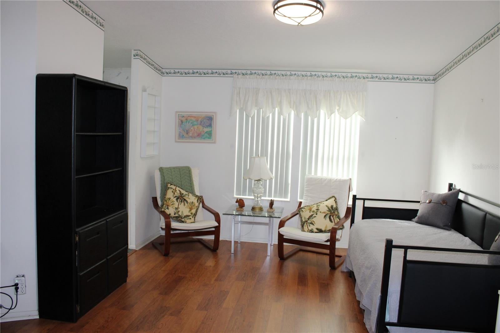 Image 9 of 15 For 709 Helmsmen Lane