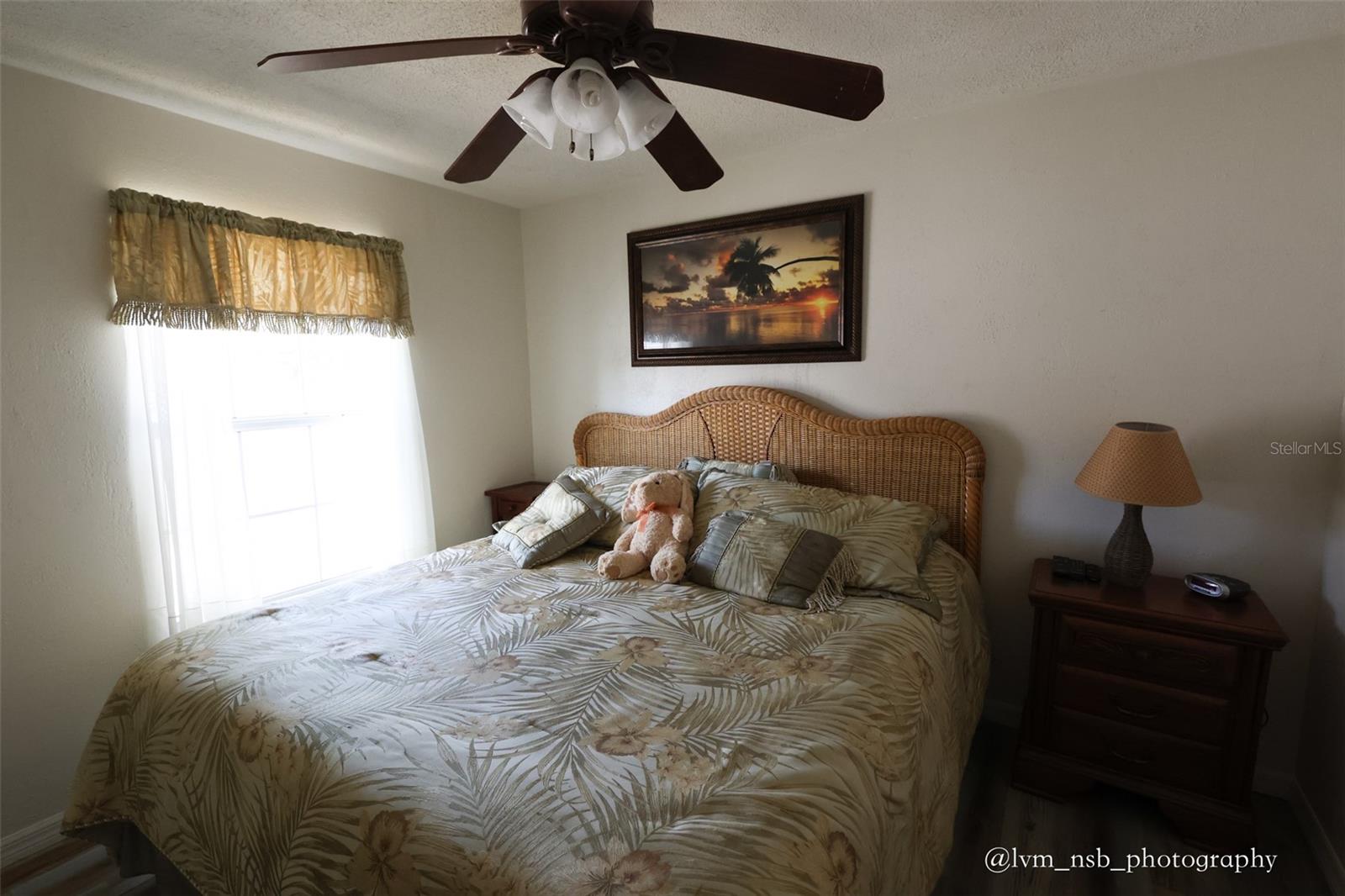 Image 10 of 18 For 122 New Hampshire Street