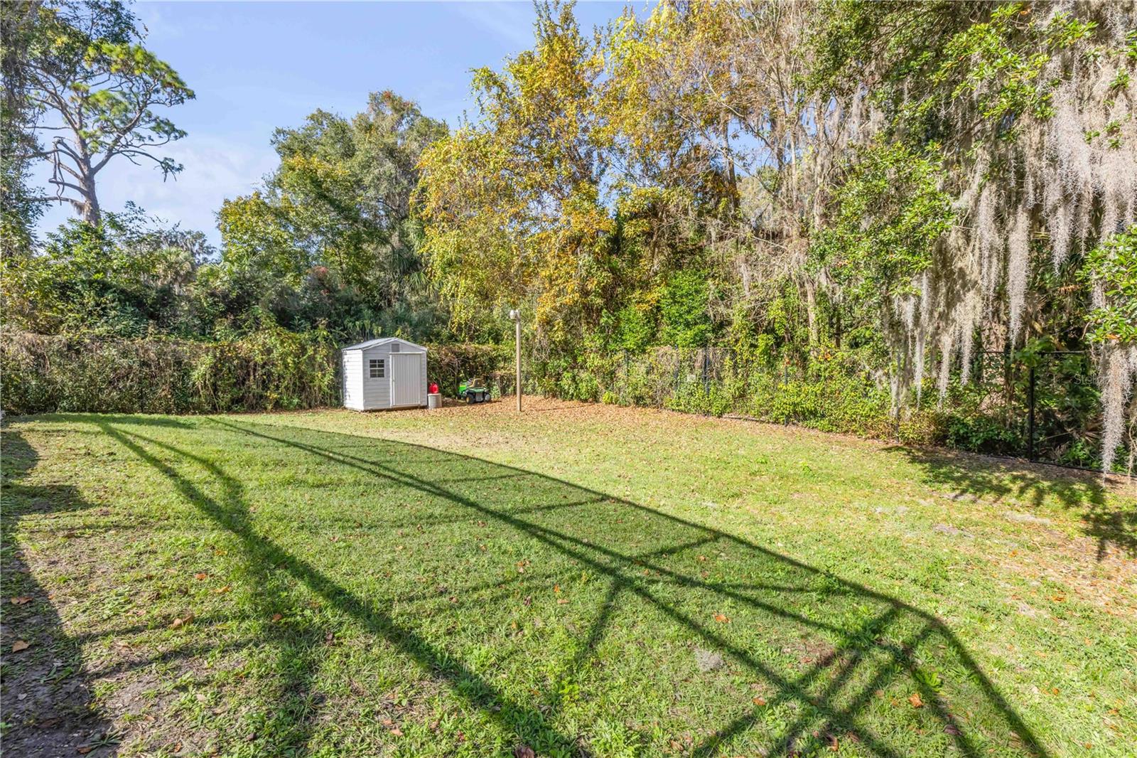 Image 44 of 51 For 223 Ariel Road