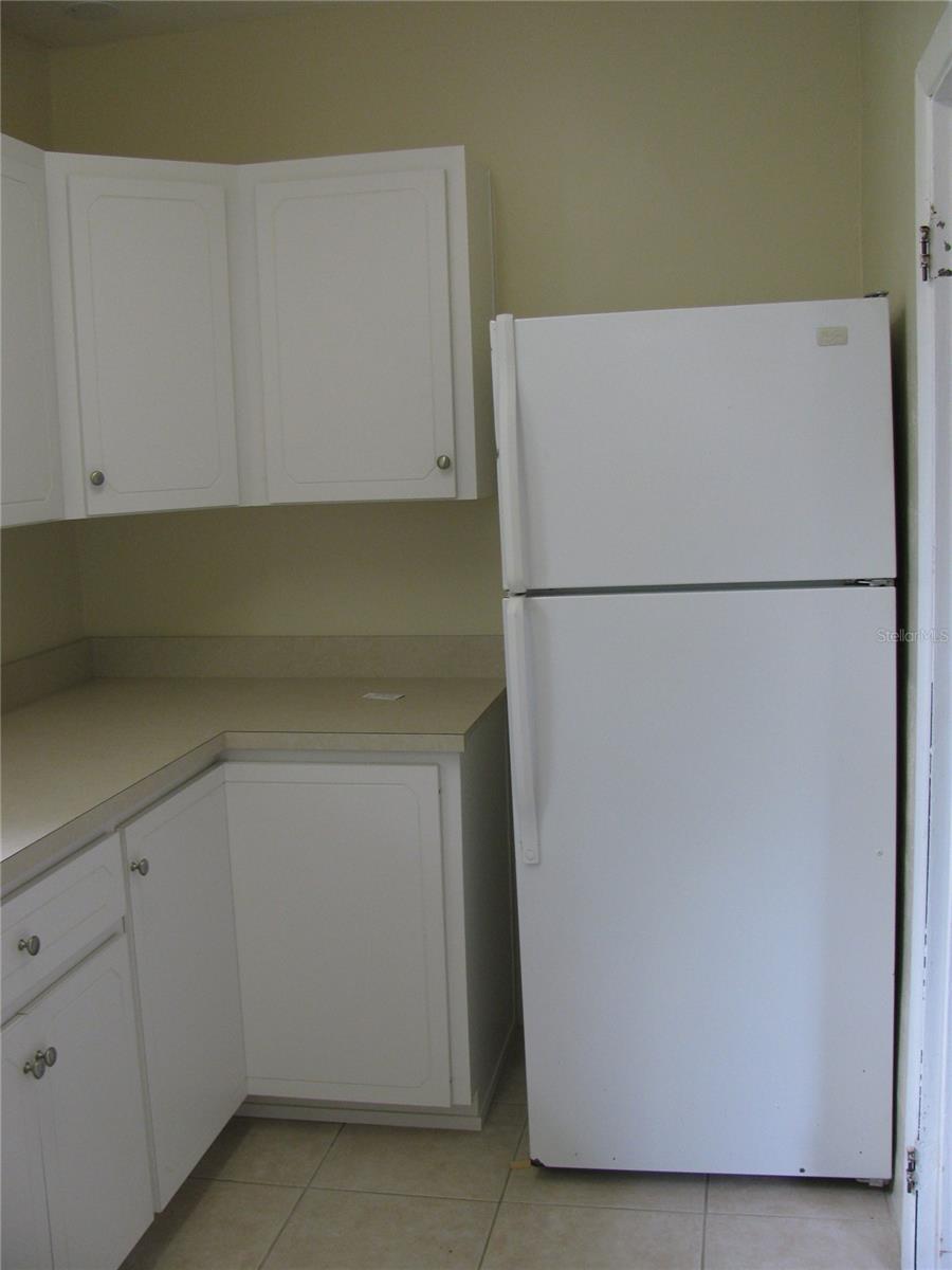 Image 23 of 37 For 486 Oak Street