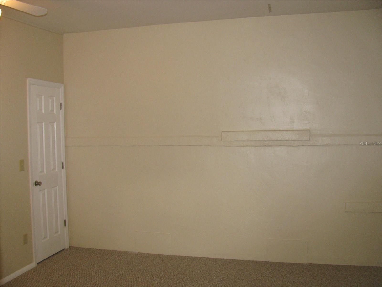 Image 30 of 37 For 486 Oak Street