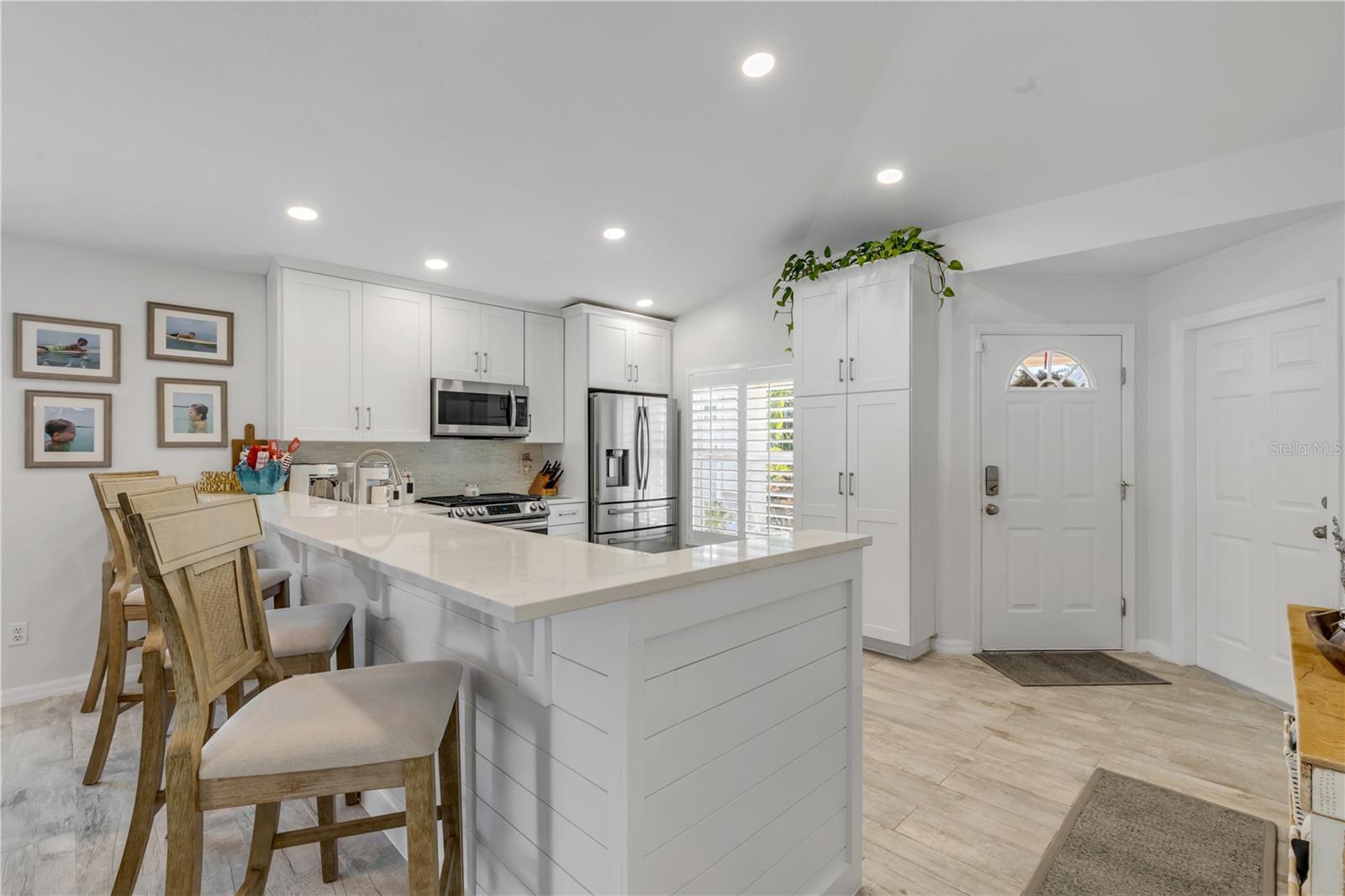 Image 12 of 74 For 814 Maralyn Avenue