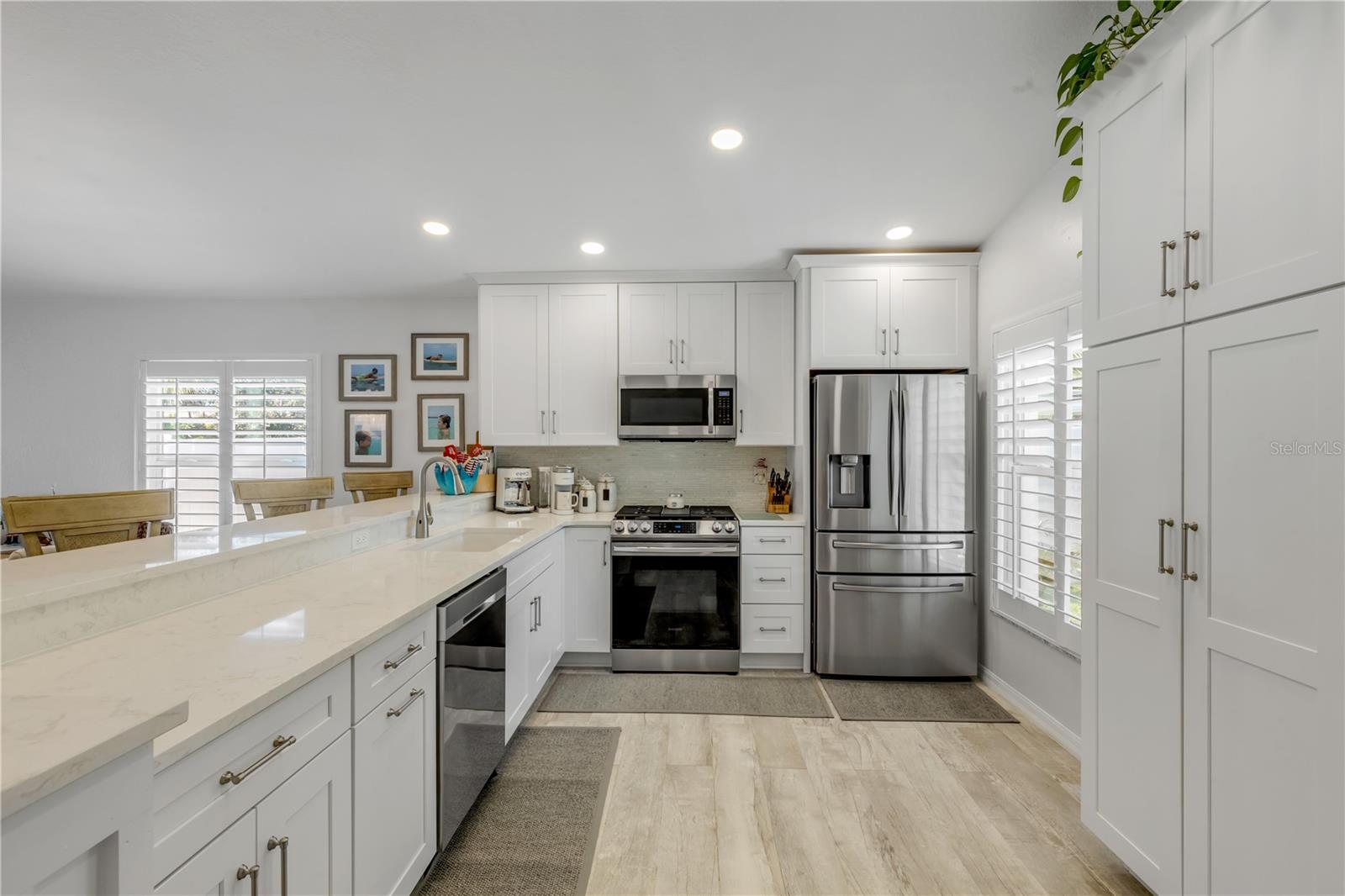 Image 15 of 74 For 814 Maralyn Avenue