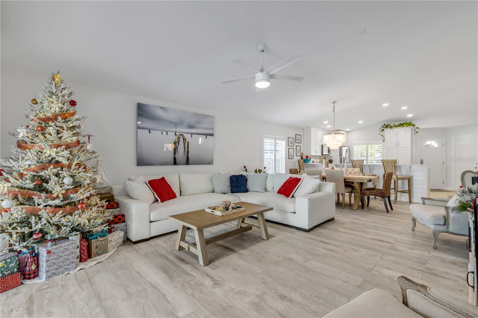 Image 30 of 74 For 814 Maralyn Avenue