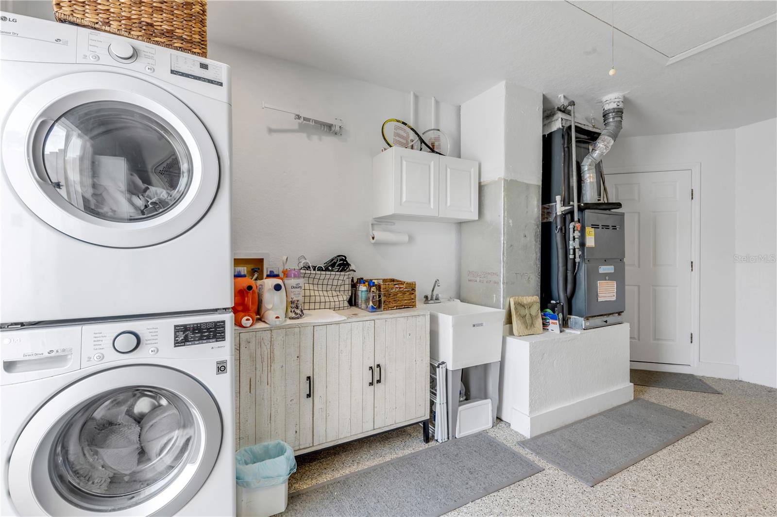 Image 38 of 74 For 814 Maralyn Avenue