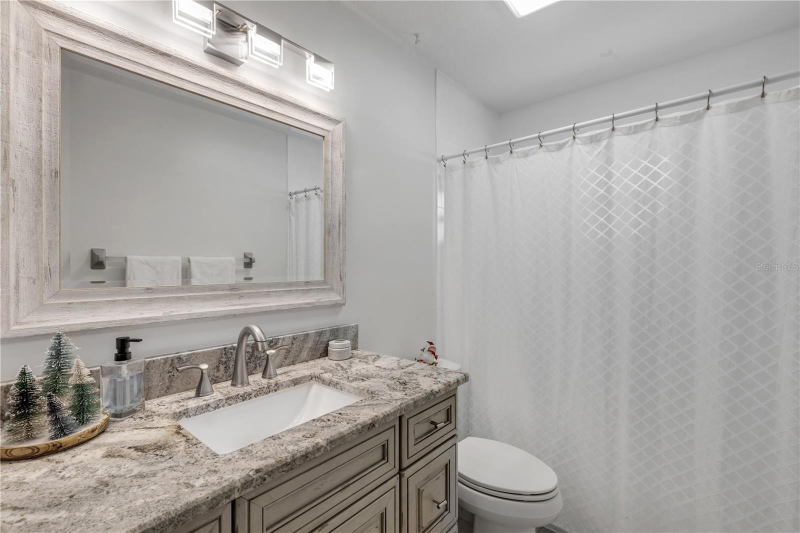 Image 51 of 74 For 814 Maralyn Avenue