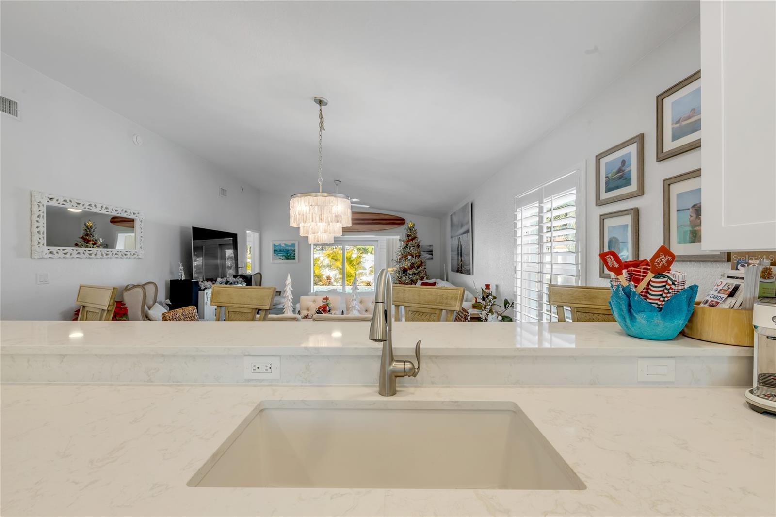 Image 7 of 74 For 814 Maralyn Avenue