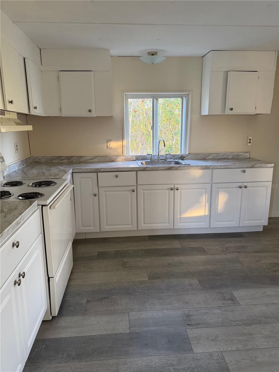 Image 5 of 14 For 132 Center Street