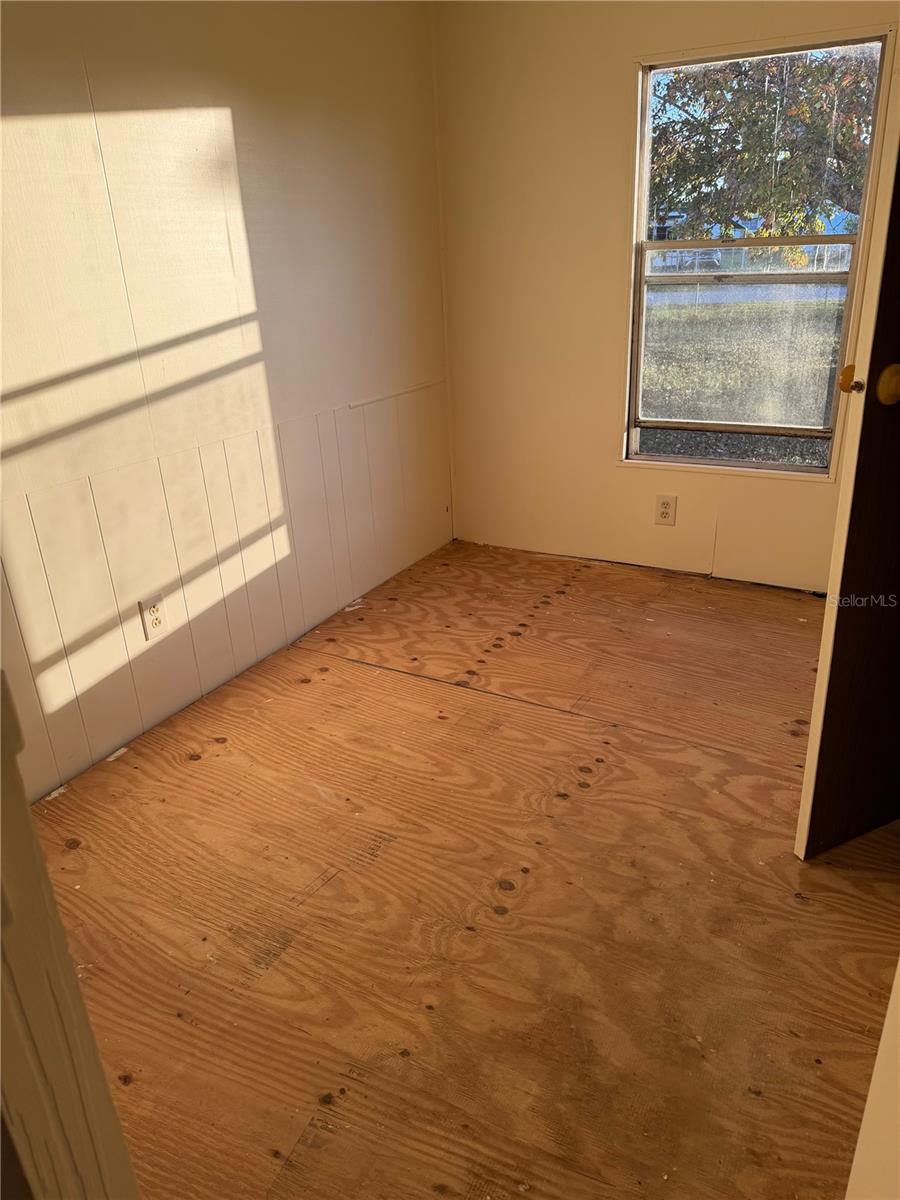 Image 8 of 14 For 132 Center Street