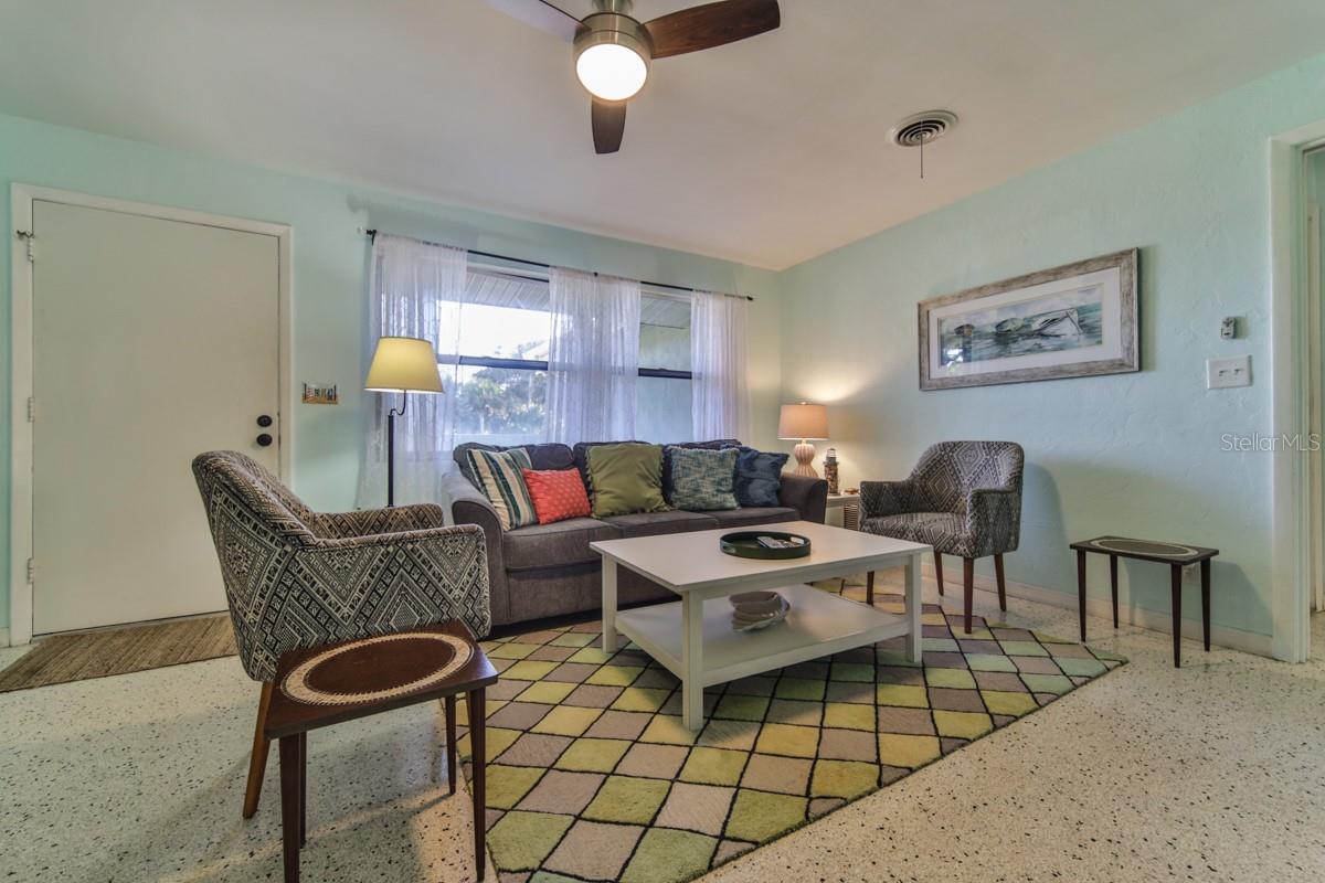 Image 5 of 27 For 141 Beau Rivage Drive