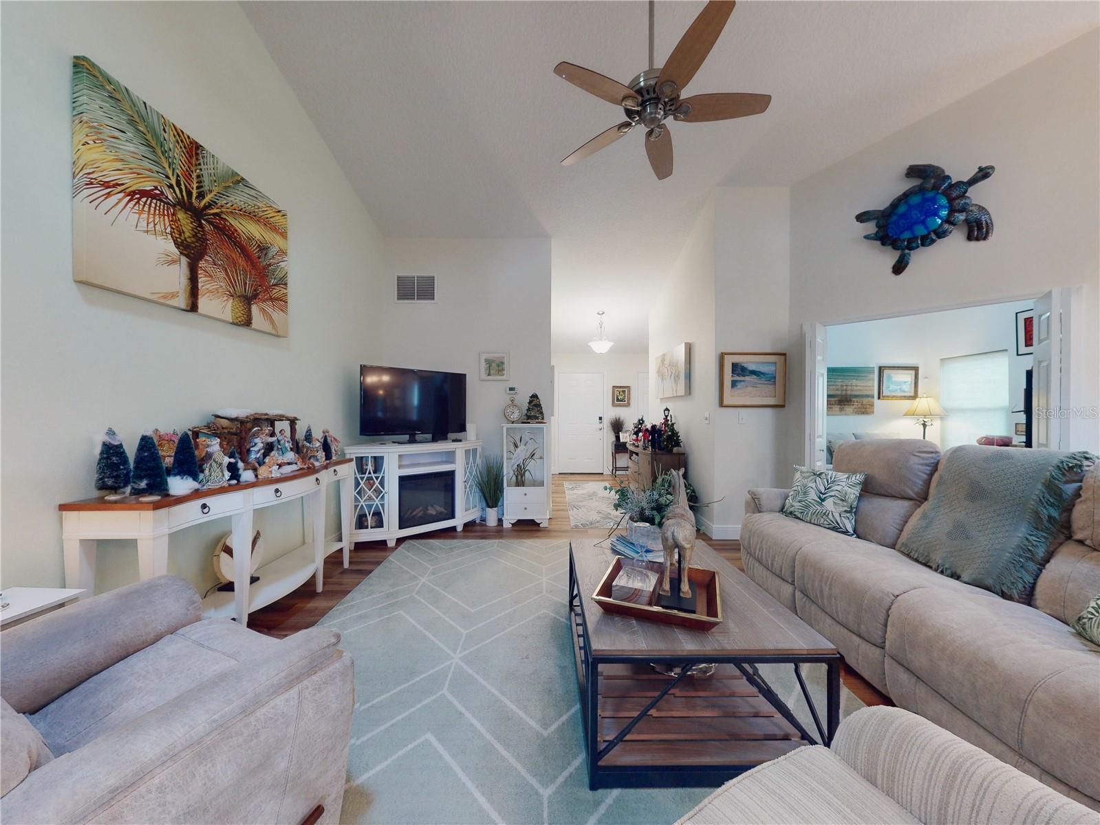 Image 13 of 60 For 737 Pine Shores Circle