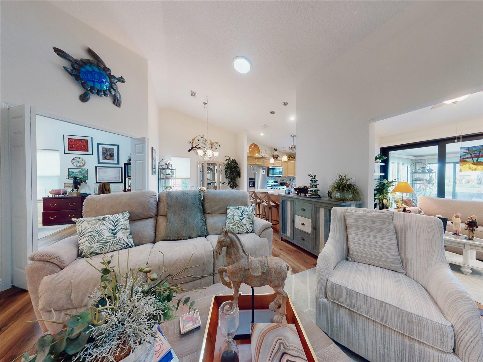 Image 15 of 60 For 737 Pine Shores Circle