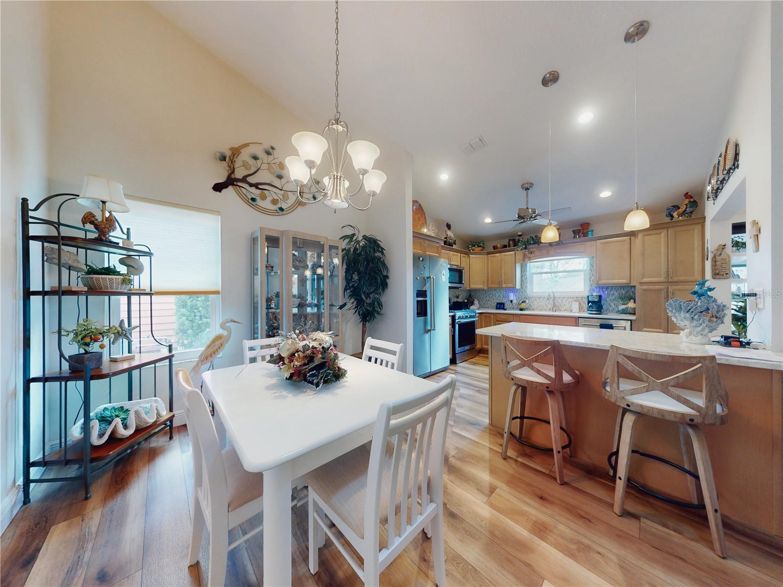 Image 17 of 60 For 737 Pine Shores Circle