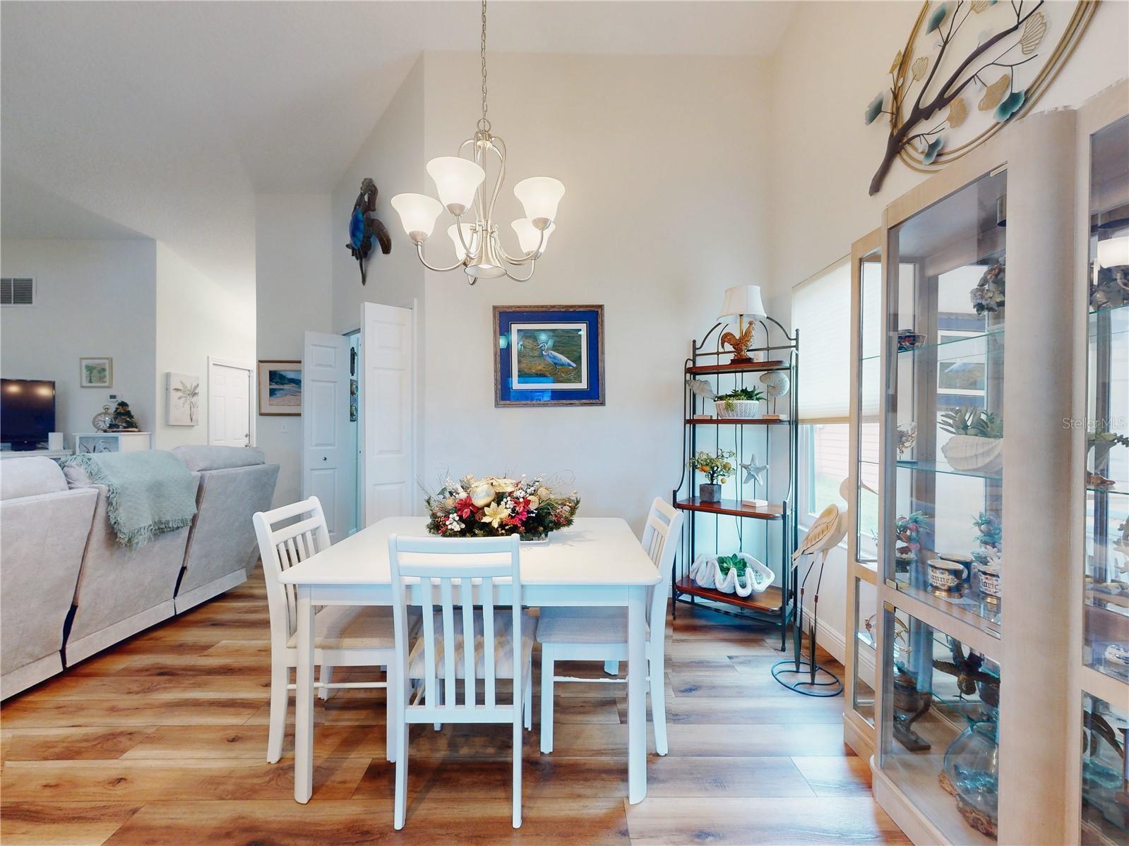 Image 22 of 60 For 737 Pine Shores Circle