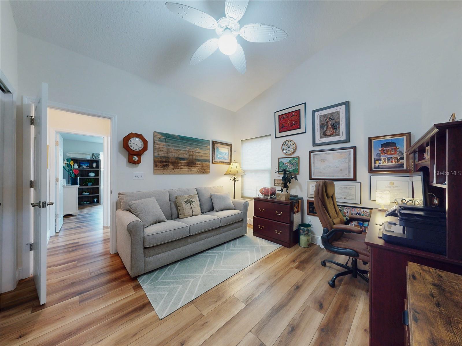 Image 39 of 60 For 737 Pine Shores Circle