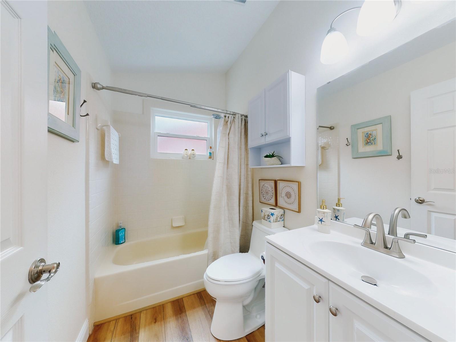 Image 42 of 60 For 737 Pine Shores Circle