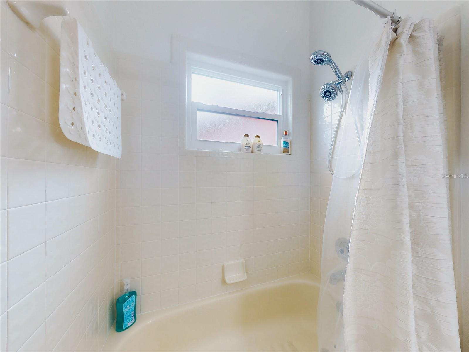 Image 43 of 60 For 737 Pine Shores Circle