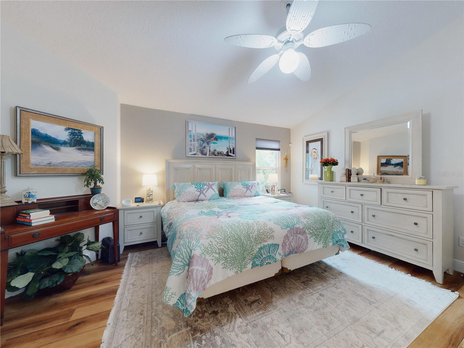 Image 49 of 60 For 737 Pine Shores Circle