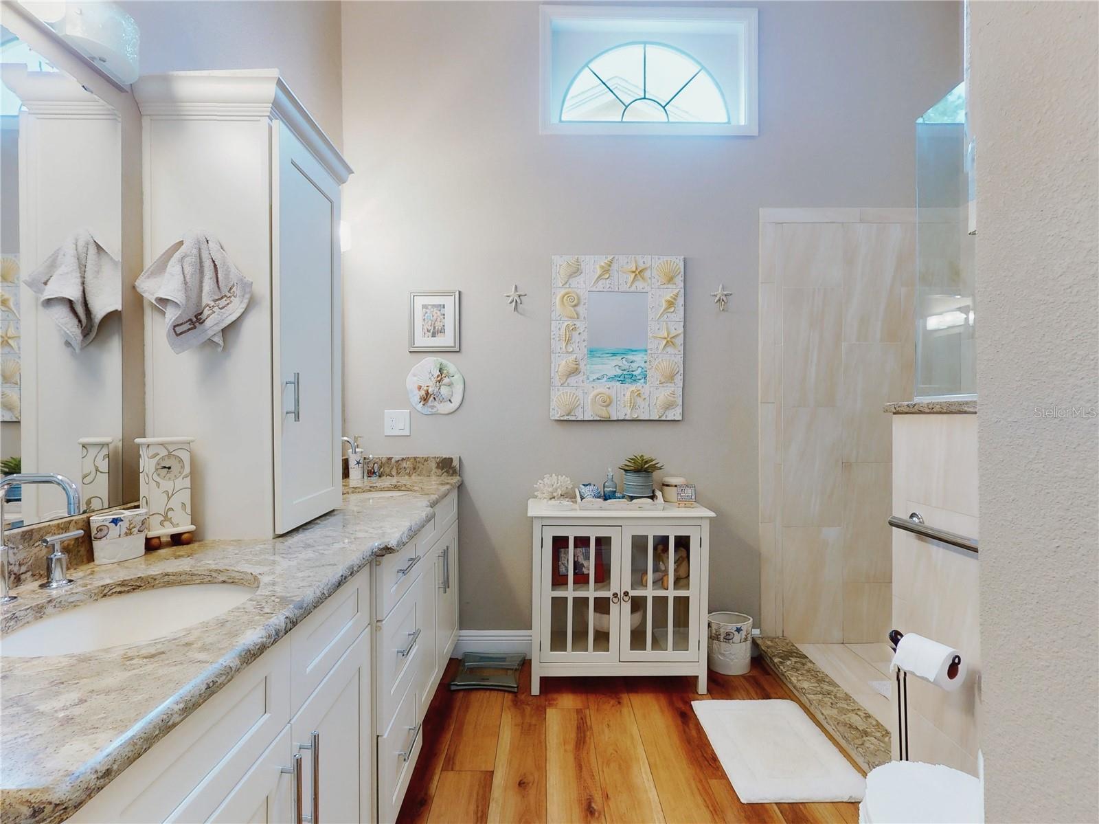 Image 53 of 60 For 737 Pine Shores Circle