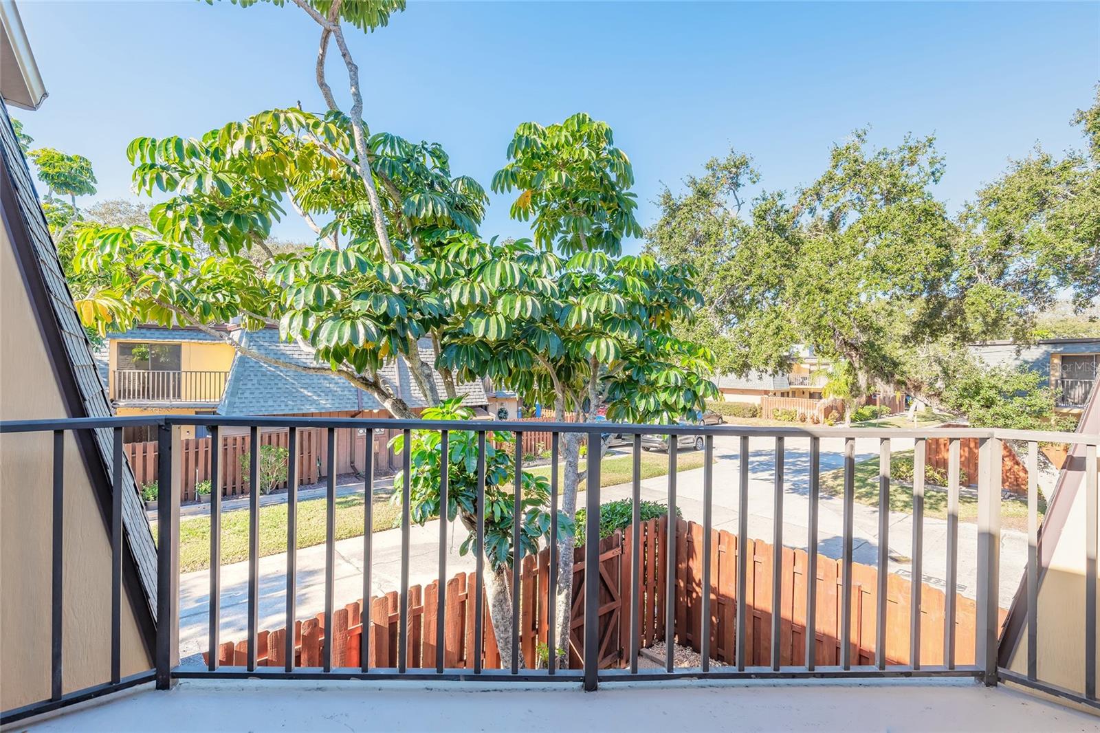 Image 14 of 37 For 3824 Saxon Drive