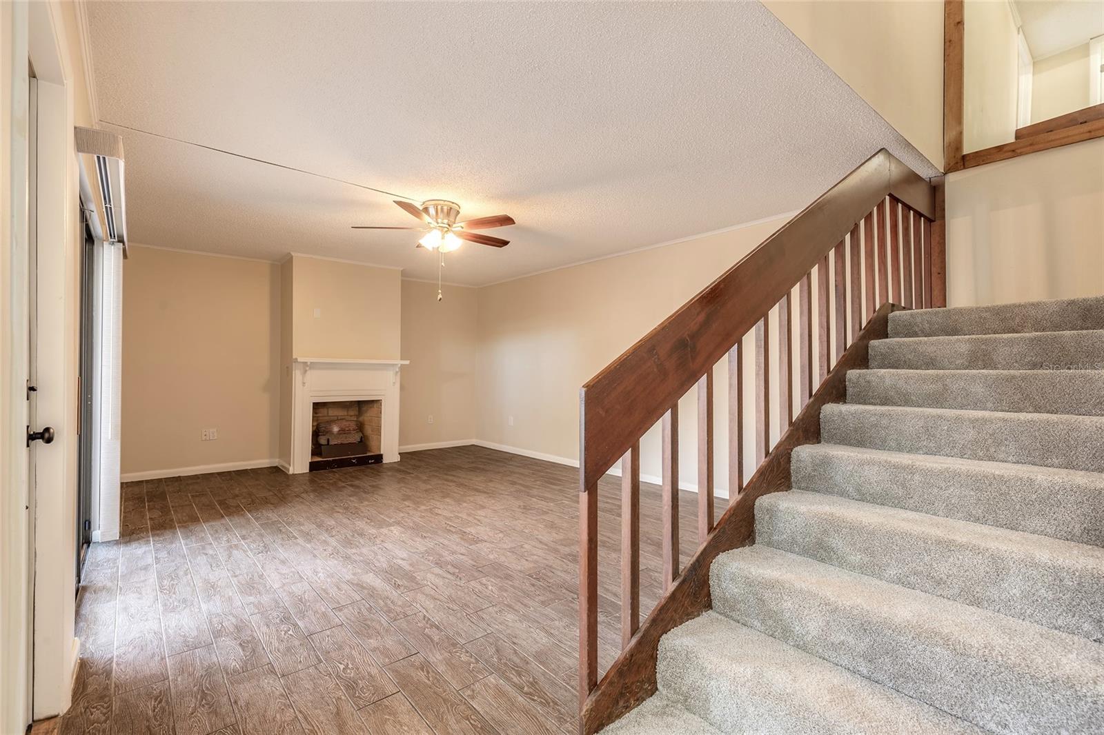 Image 16 of 37 For 3824 Saxon Drive