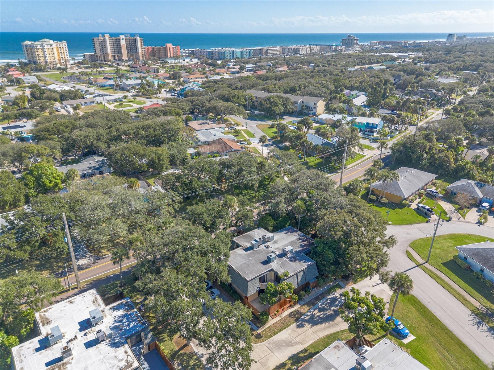 Image 29 of 37 For 3824 Saxon Drive