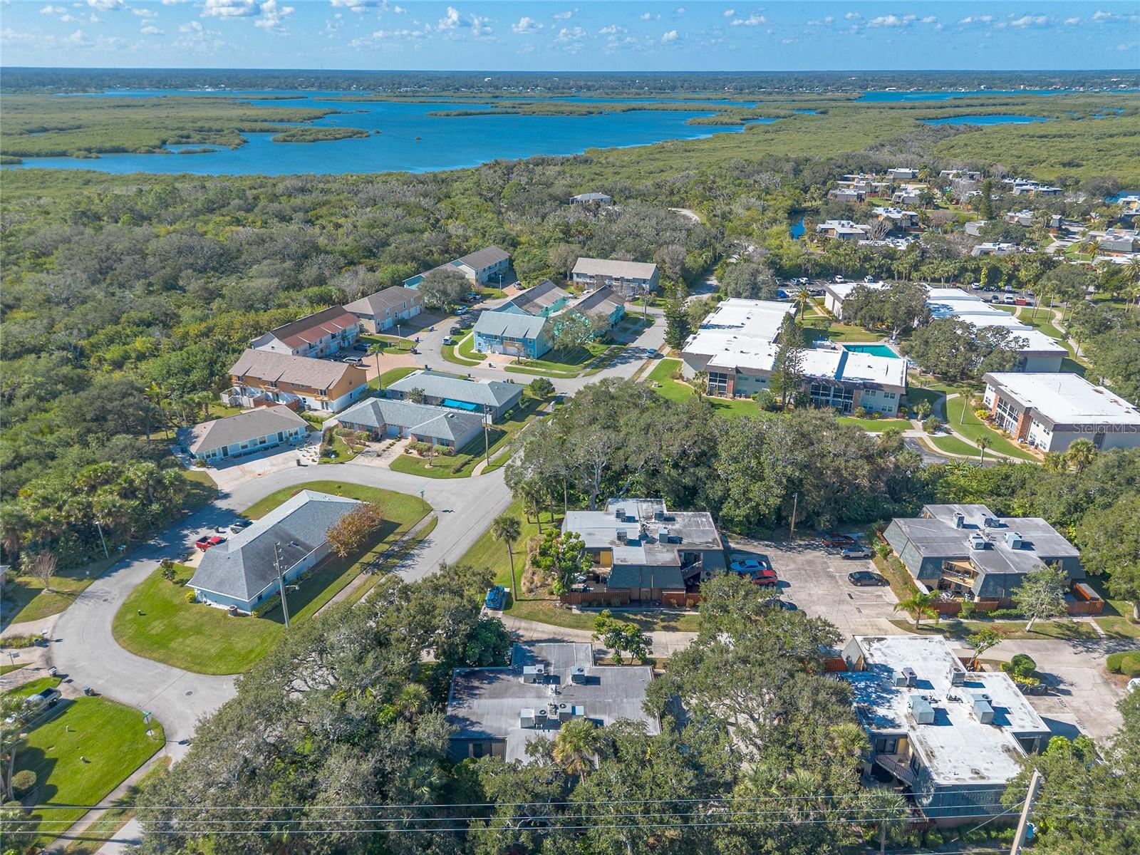 Image 32 of 37 For 3824 Saxon Drive