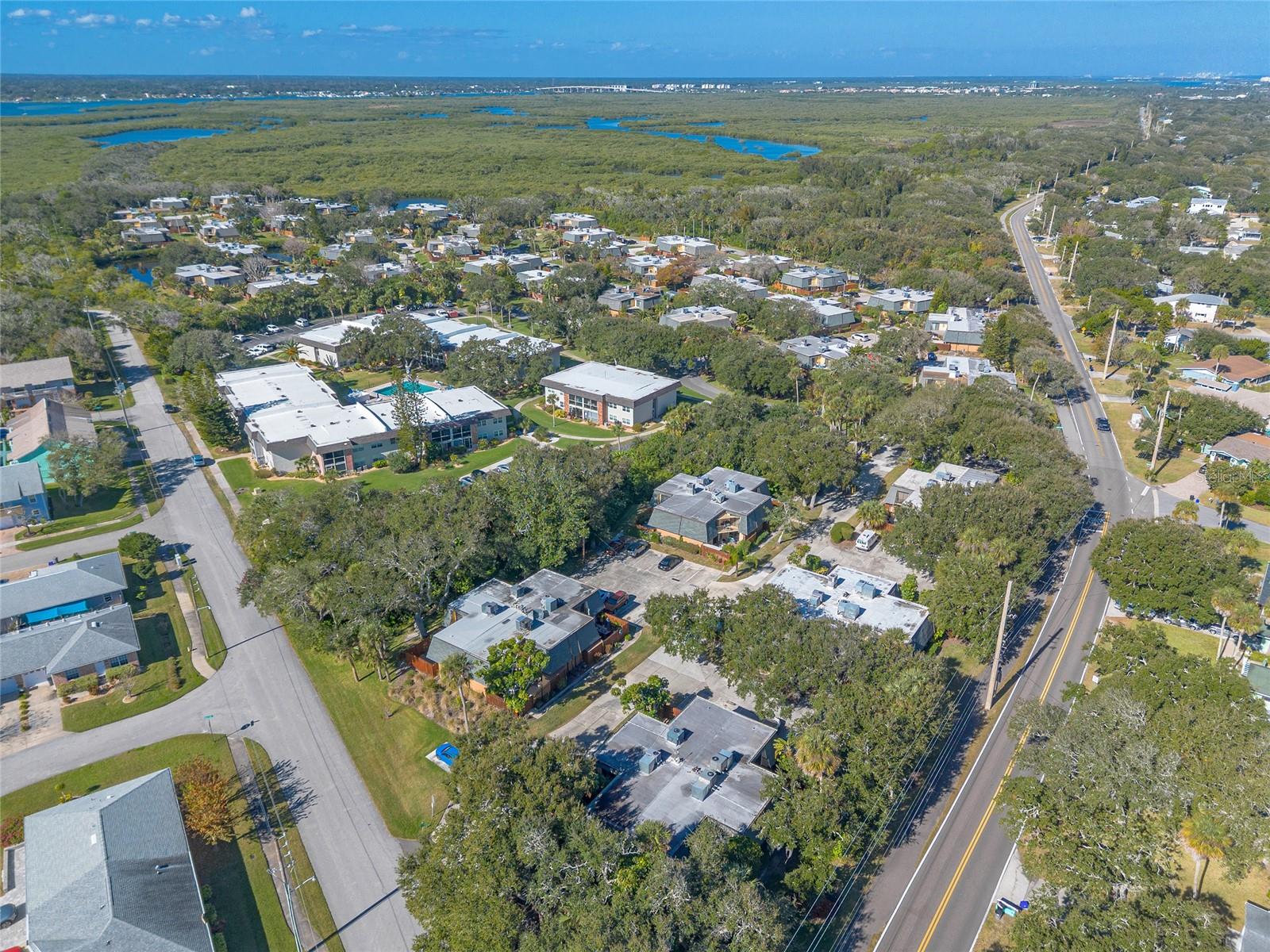 Image 33 of 37 For 3824 Saxon Drive