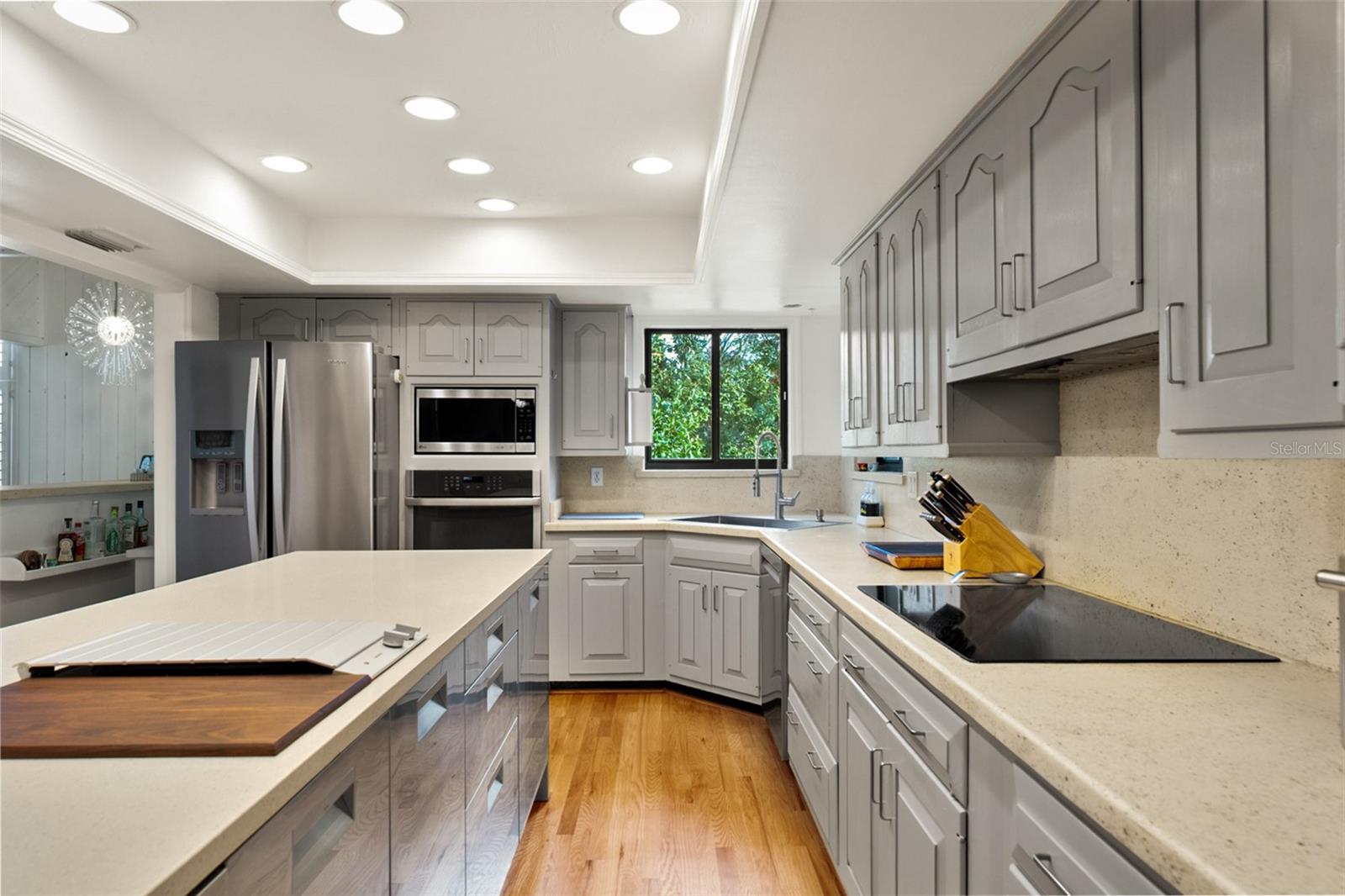 Image 19 of 81 For 315 Sweet Bay Avenue