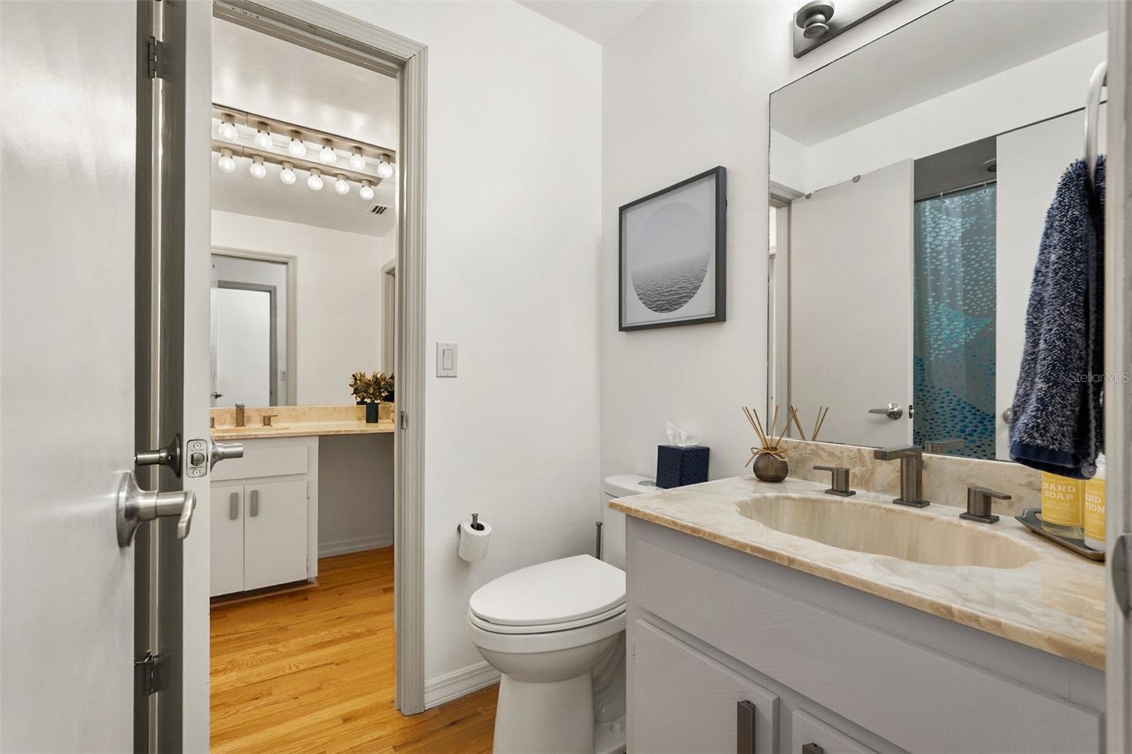 Image 30 of 81 For 315 Sweet Bay Avenue