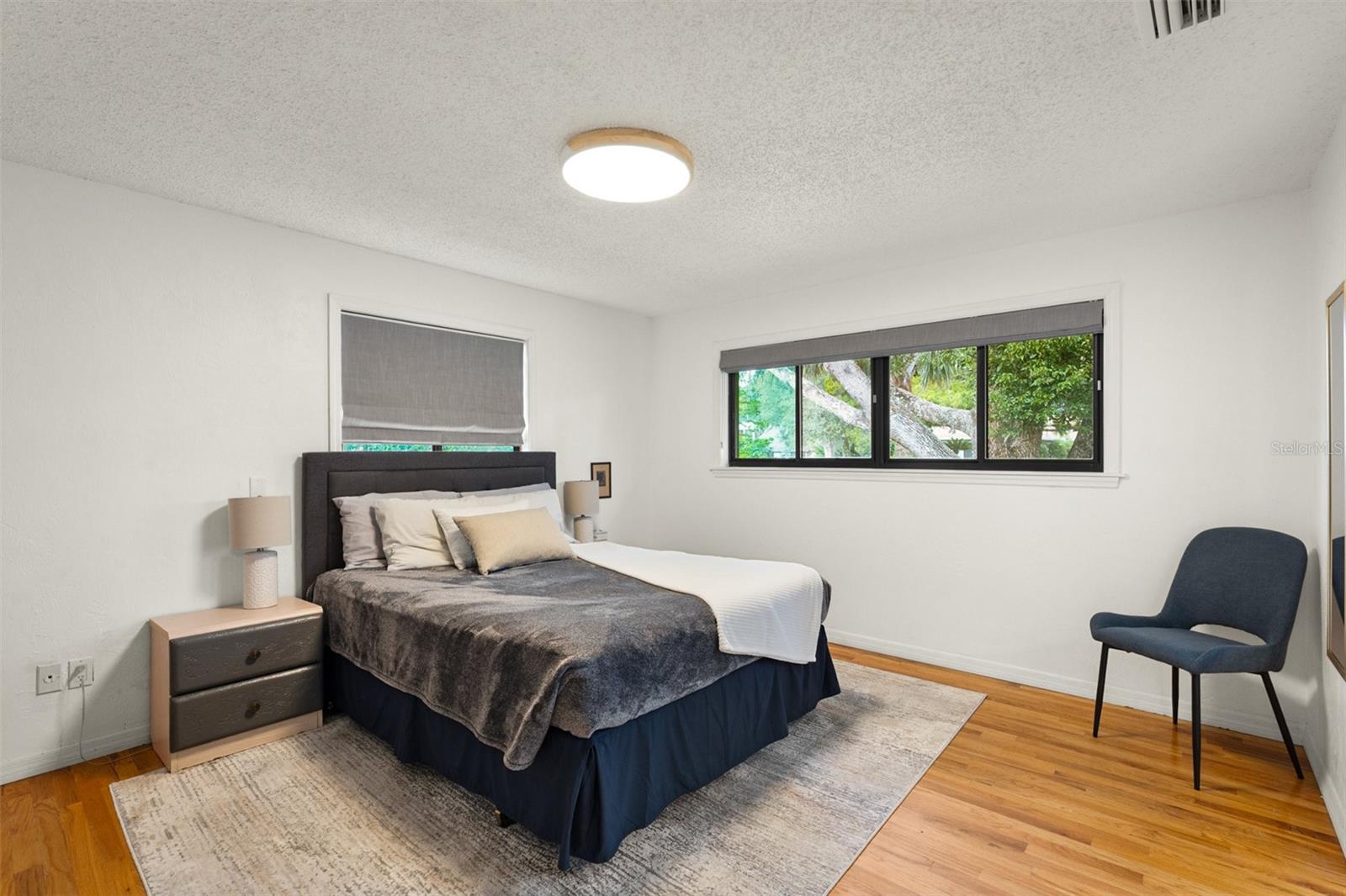 Image 34 of 81 For 315 Sweet Bay Avenue