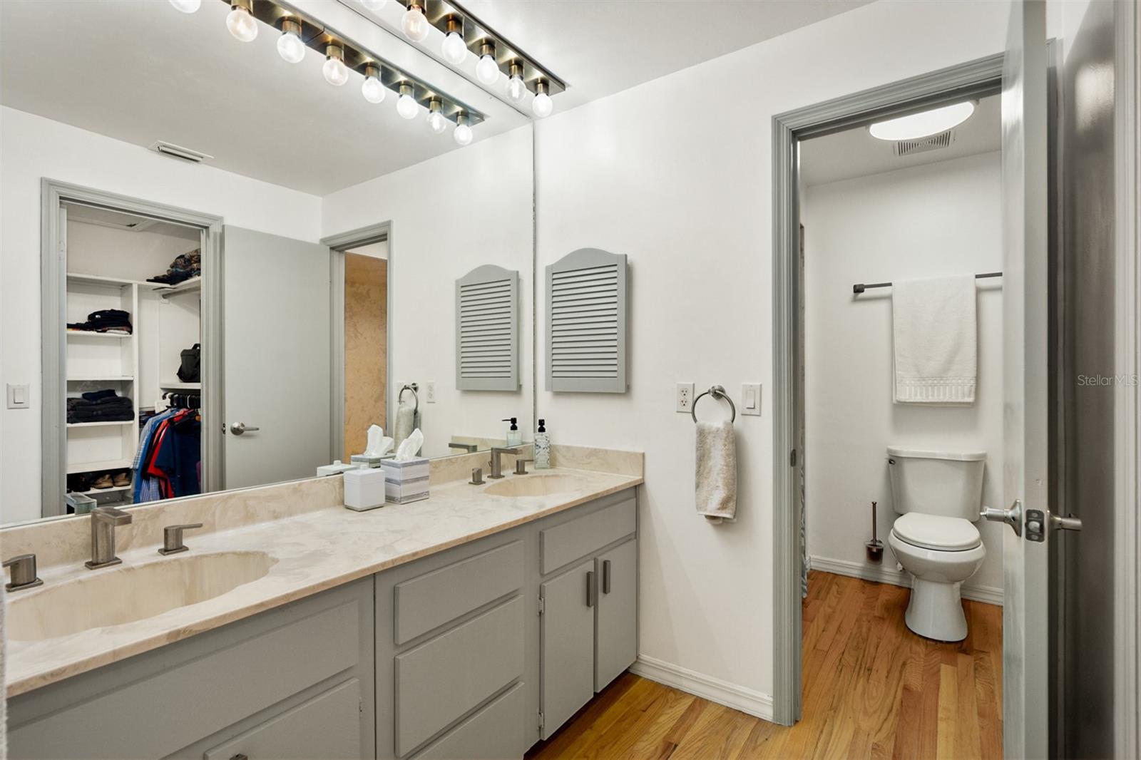 Image 36 of 81 For 315 Sweet Bay Avenue