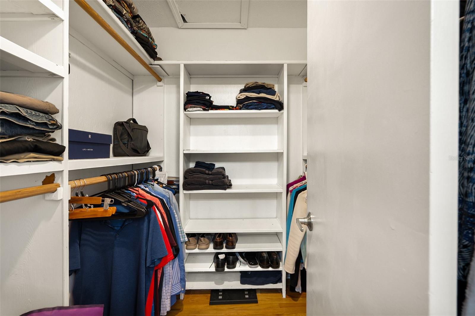 Image 37 of 81 For 315 Sweet Bay Avenue