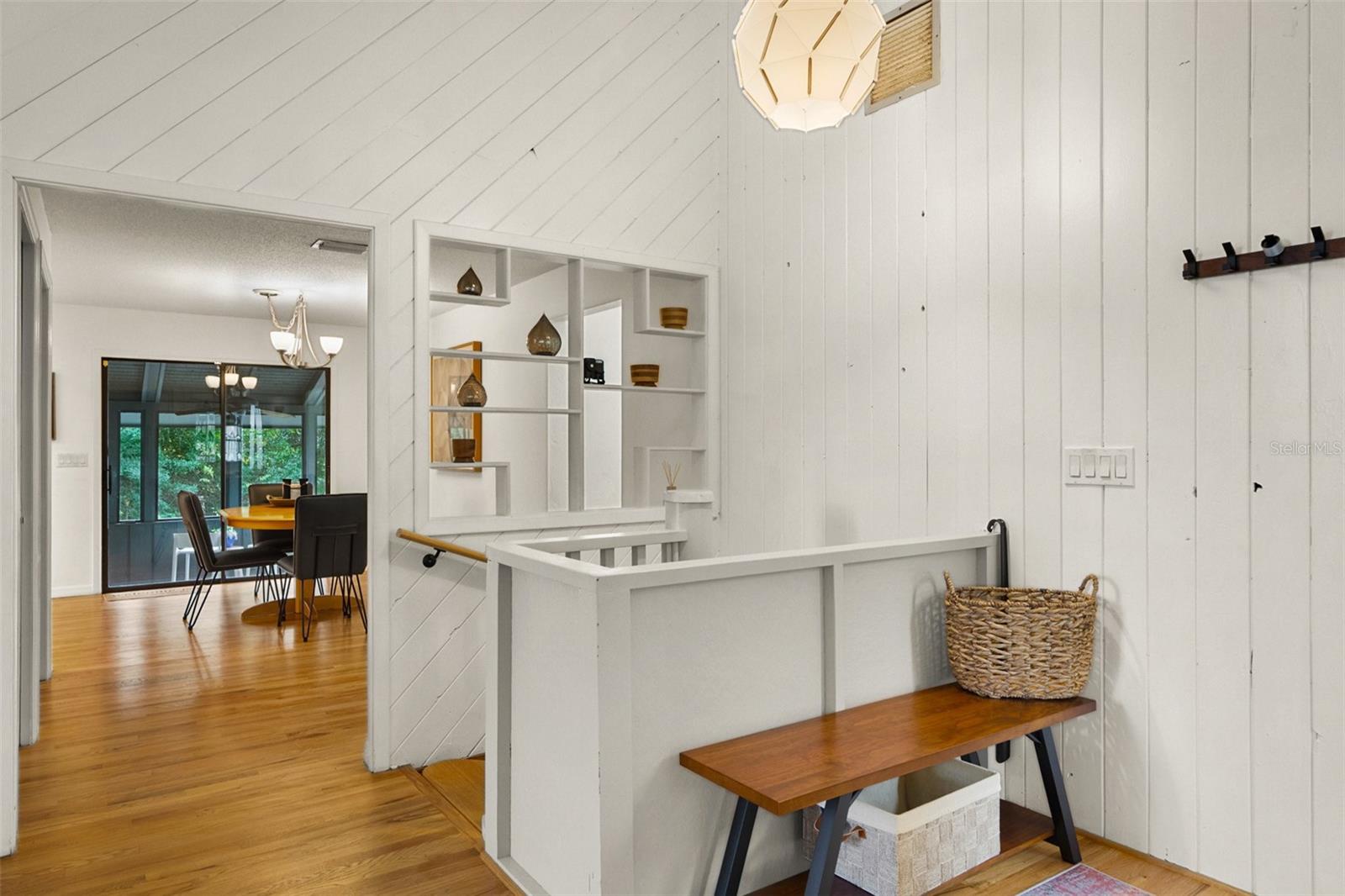 Image 40 of 81 For 315 Sweet Bay Avenue