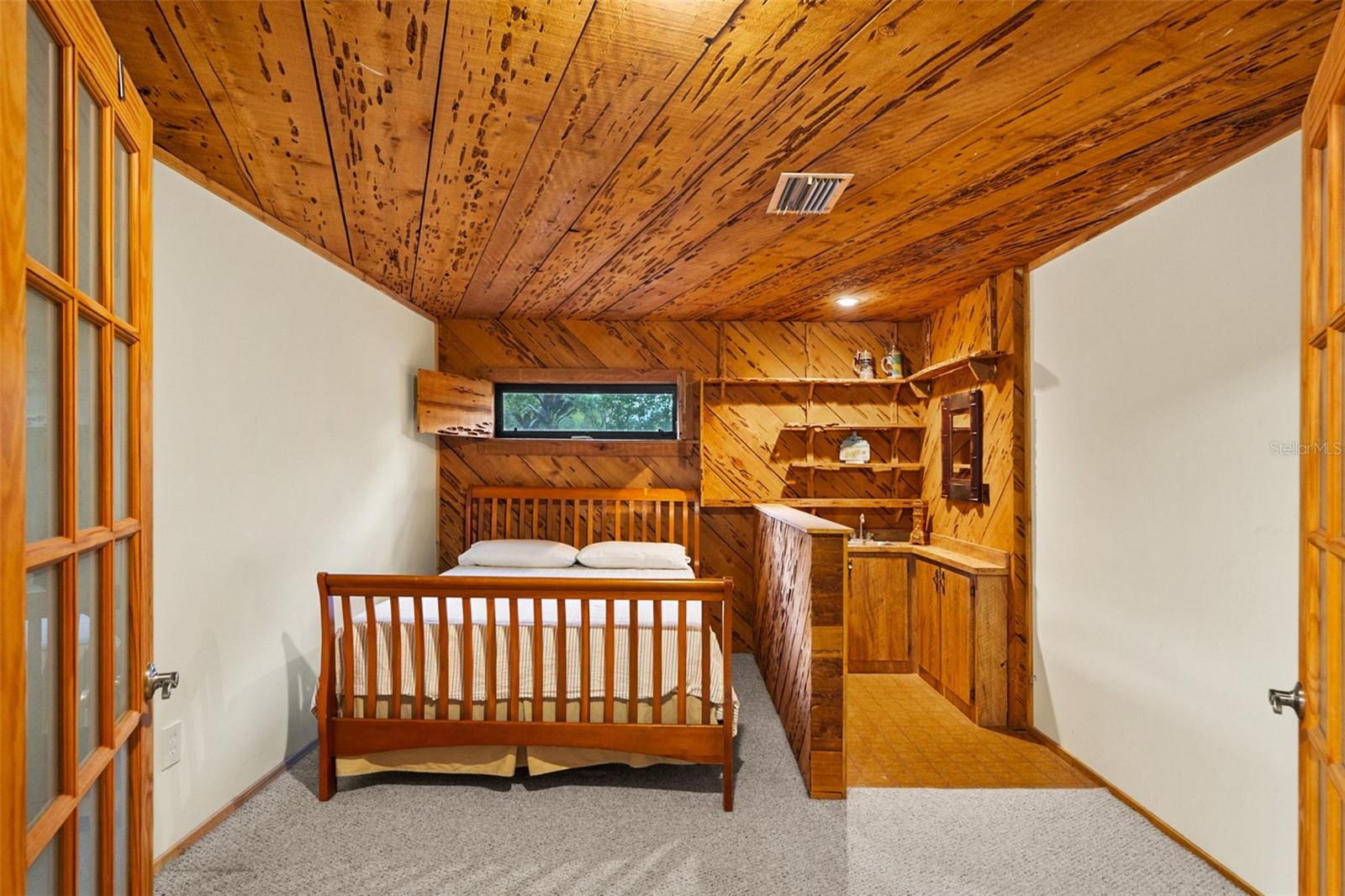 Image 47 of 81 For 315 Sweet Bay Avenue