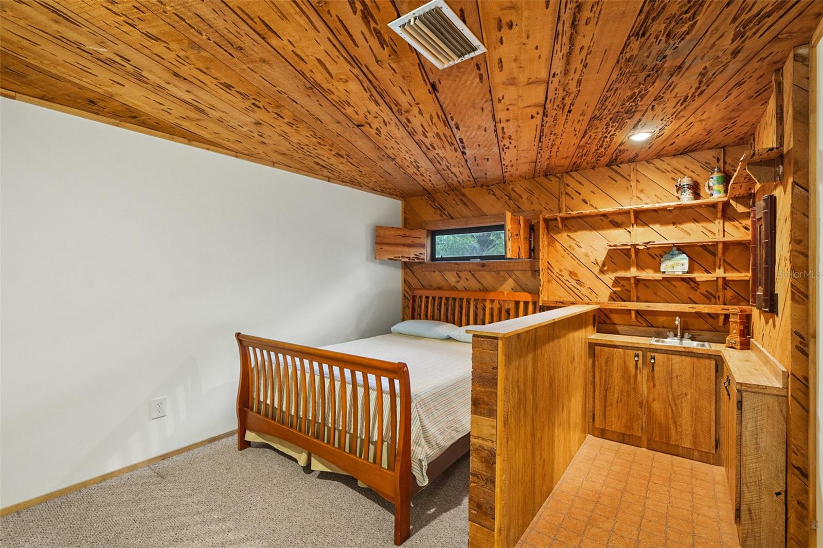 Image 48 of 81 For 315 Sweet Bay Avenue