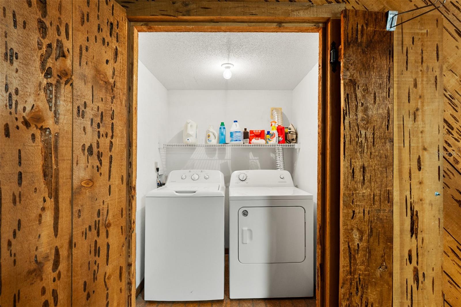 Image 58 of 81 For 315 Sweet Bay Avenue