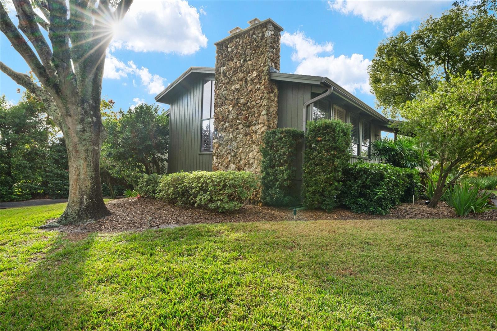 Image 68 of 81 For 315 Sweet Bay Avenue