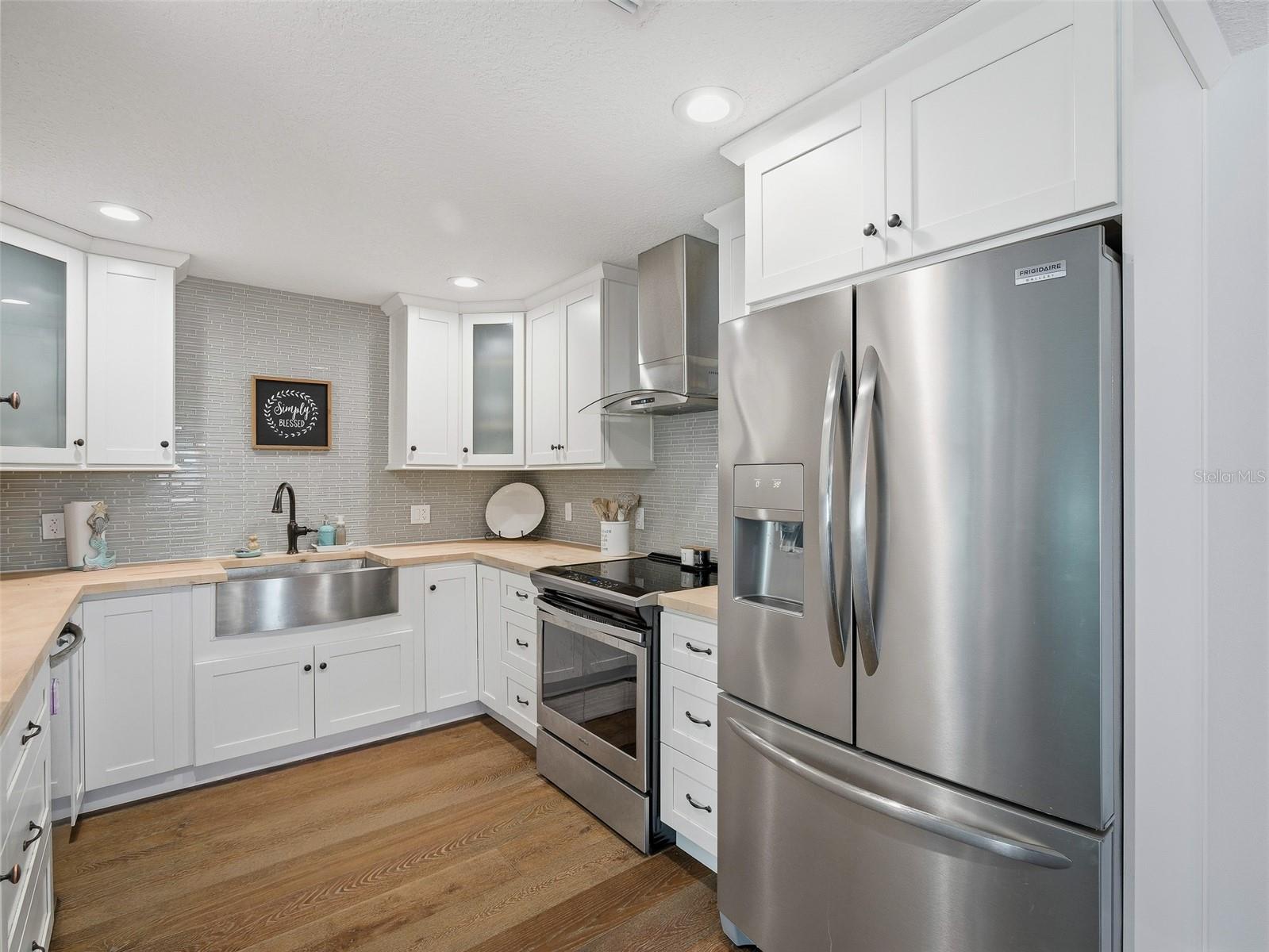 Image 27 of 70 For 4704 Van Kleeck Drive