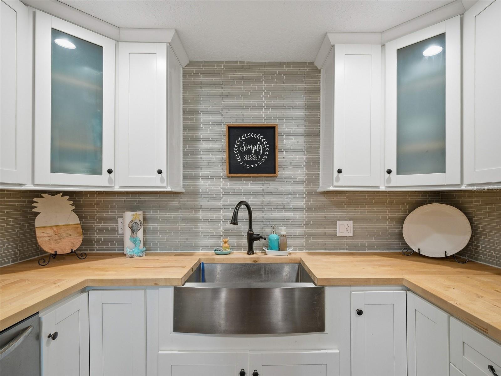 Image 29 of 70 For 4704 Van Kleeck Drive