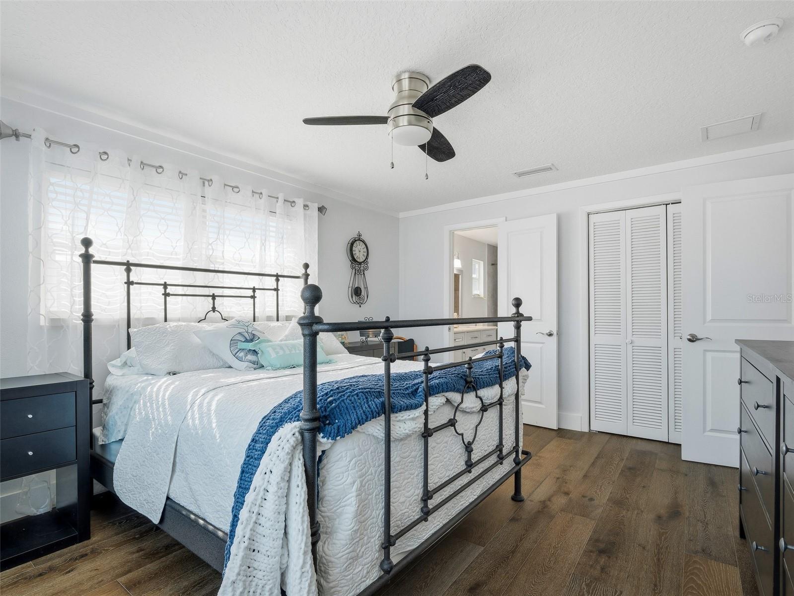 Image 32 of 70 For 4704 Van Kleeck Drive