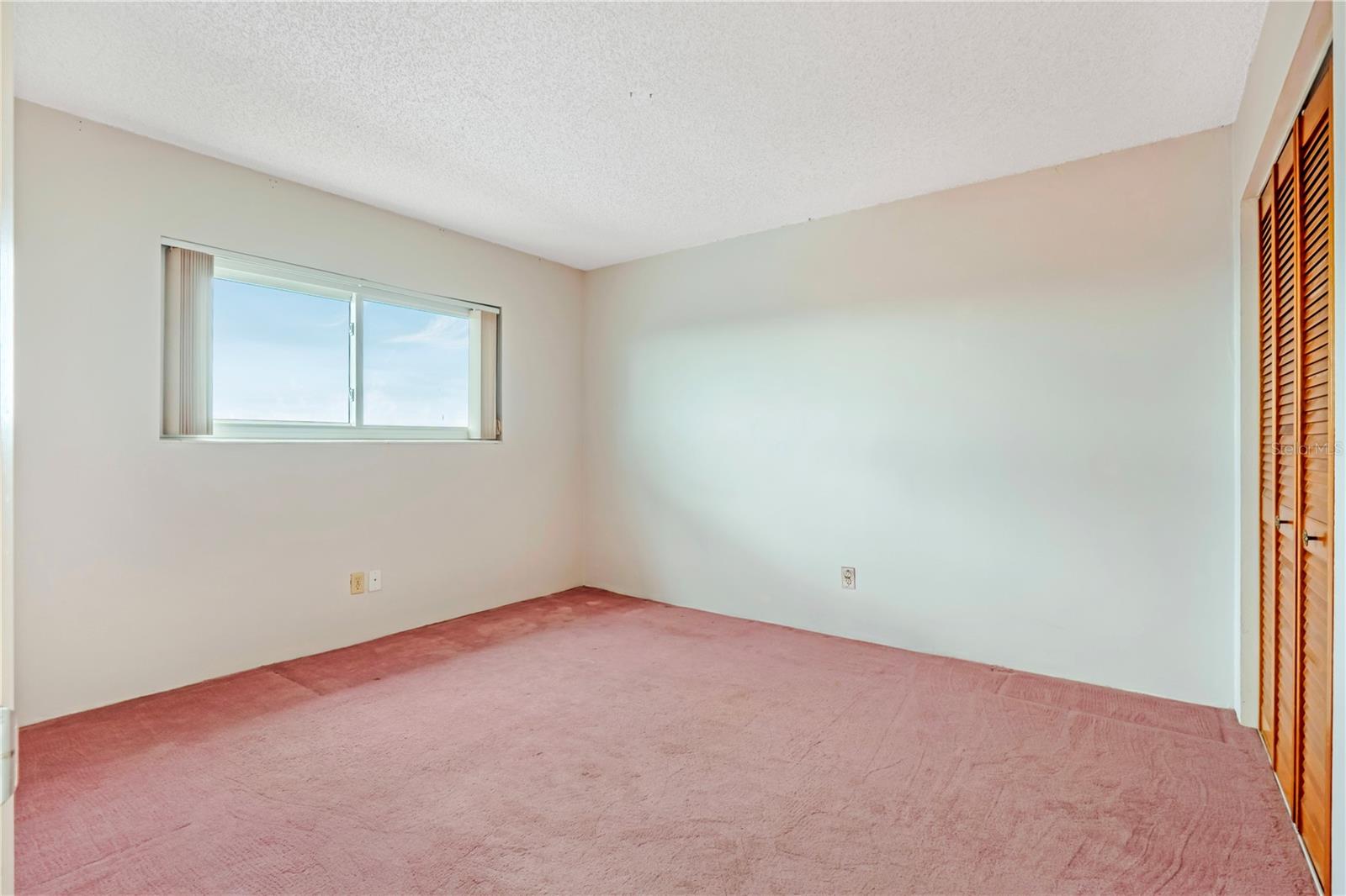 Image 21 of 26 For 100 Silver Beach Avenue 816