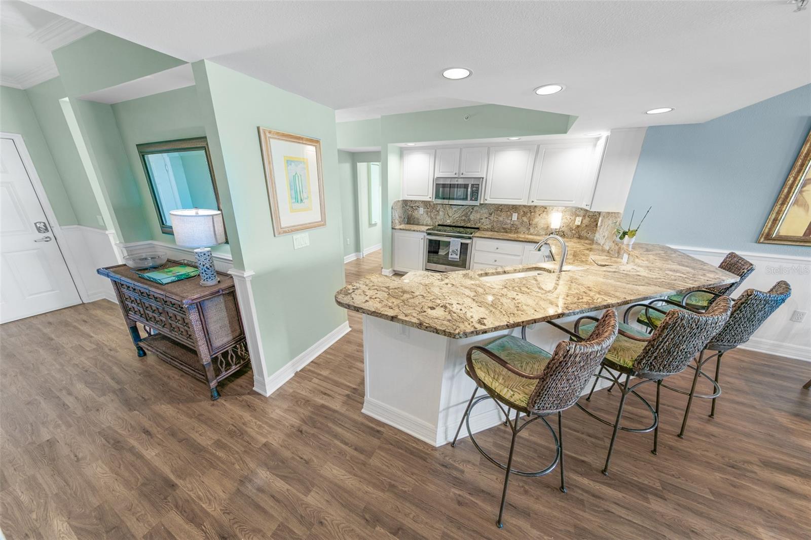 Image 12 of 70 For 4767 Atlantic Avenue 303