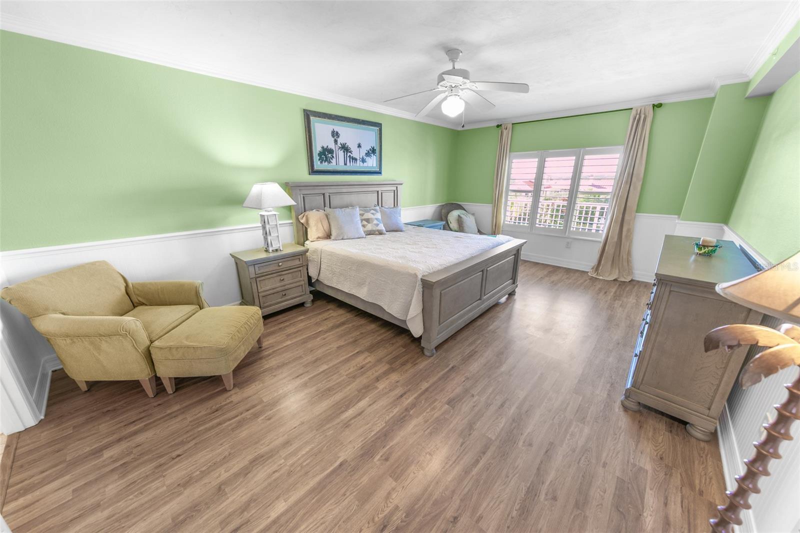 Image 34 of 70 For 4767 Atlantic Avenue 303