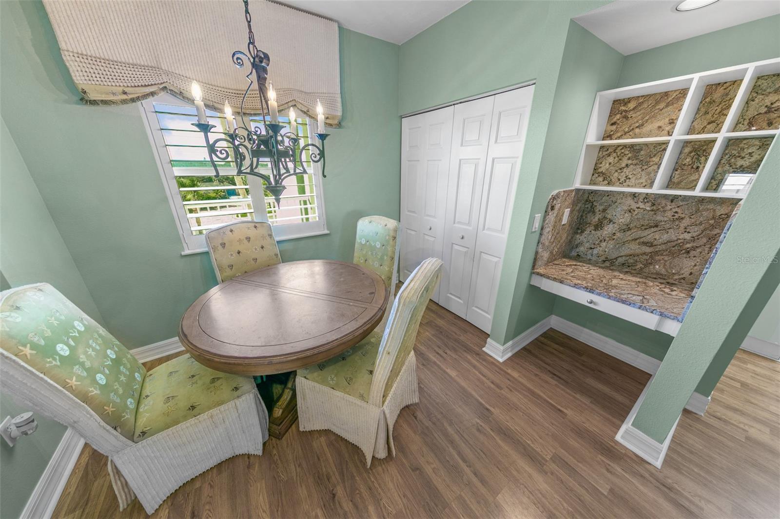 Image 40 of 70 For 4767 Atlantic Avenue 303