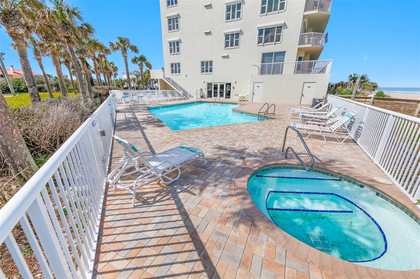 Image 48 of 70 For 4767 Atlantic Avenue 303