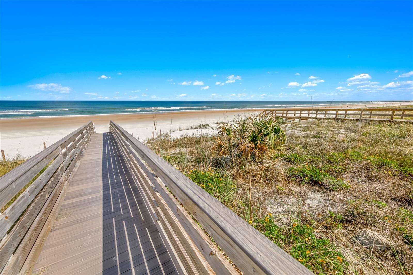 Image 49 of 70 For 4767 Atlantic Avenue 303