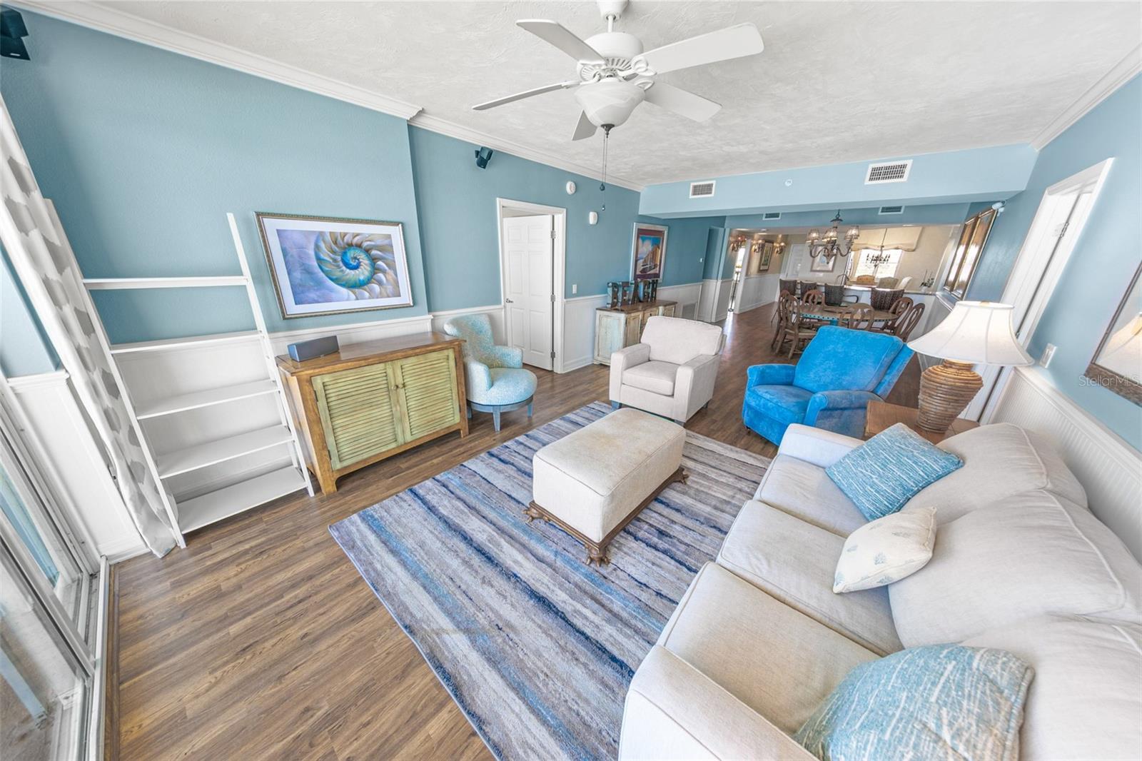 Image 9 of 70 For 4767 Atlantic Avenue 303