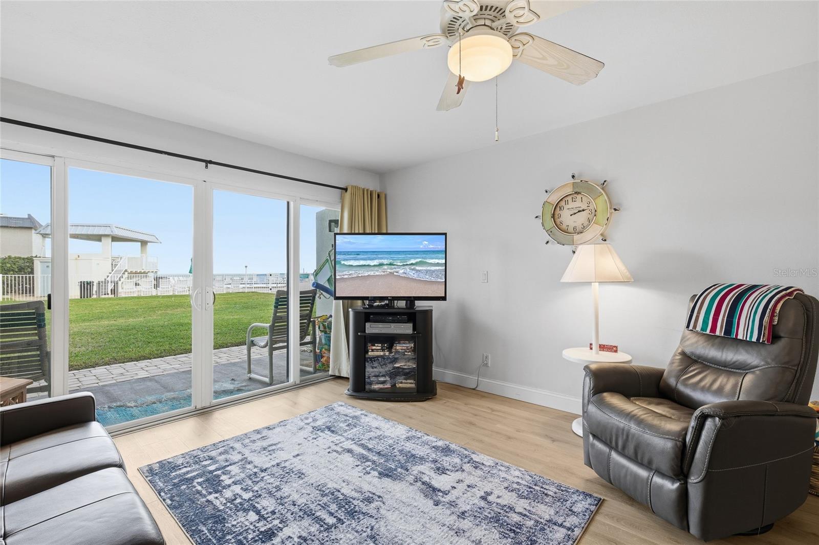 Image 11 of 27 For 4849 Saxon Drive B105