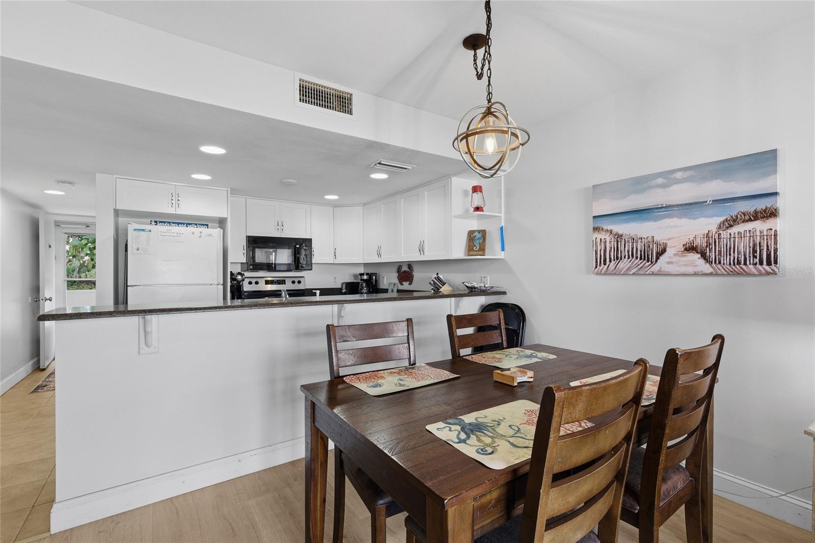 Image 15 of 27 For 4849 Saxon Drive B105